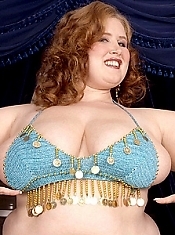 Deep-Cleavaged Bellydancer with Miss Isabelle - Only at ScoreHD.com